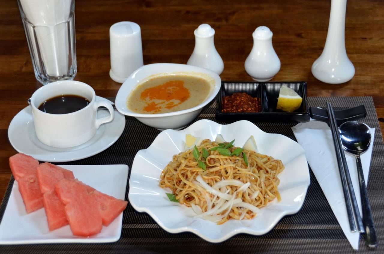 缅甸首尔酒店 Gyogon 客房 照片